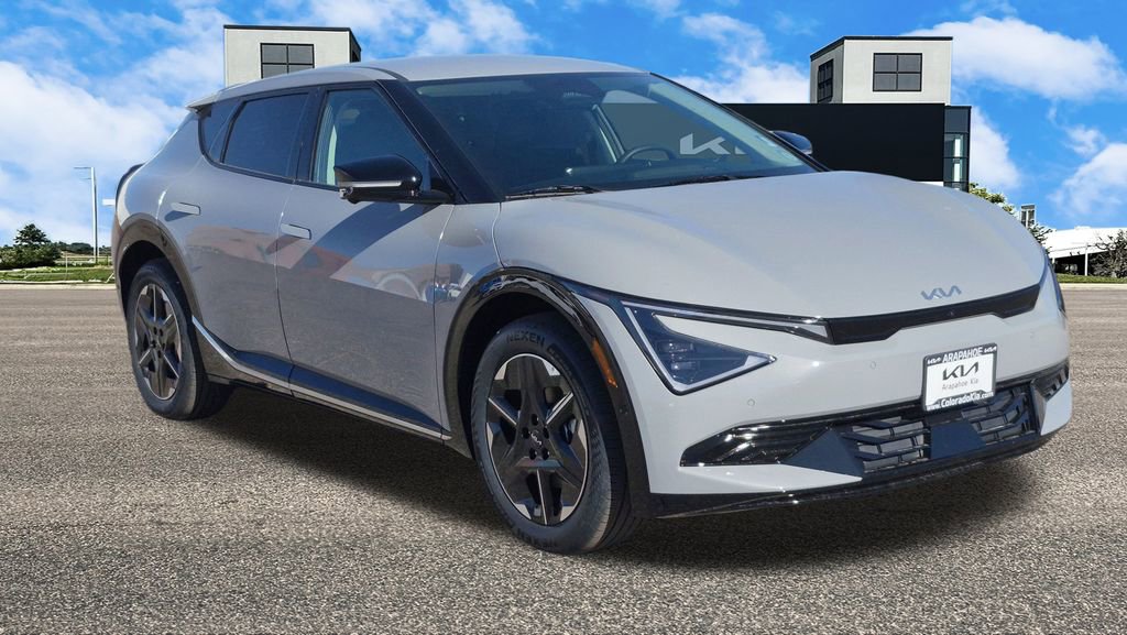 New 2025 Kia EV6 Wind image 2