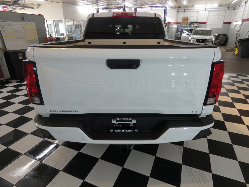Used 2024 Chevrolet Colorado LT w/ LT Convenience Package II AWD/4WD image 5
