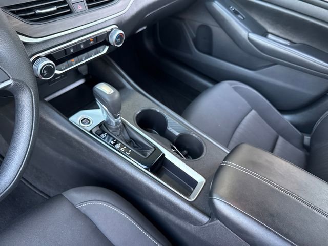 Used 2025 Nissan Altima 2.5 SV FWD image 22