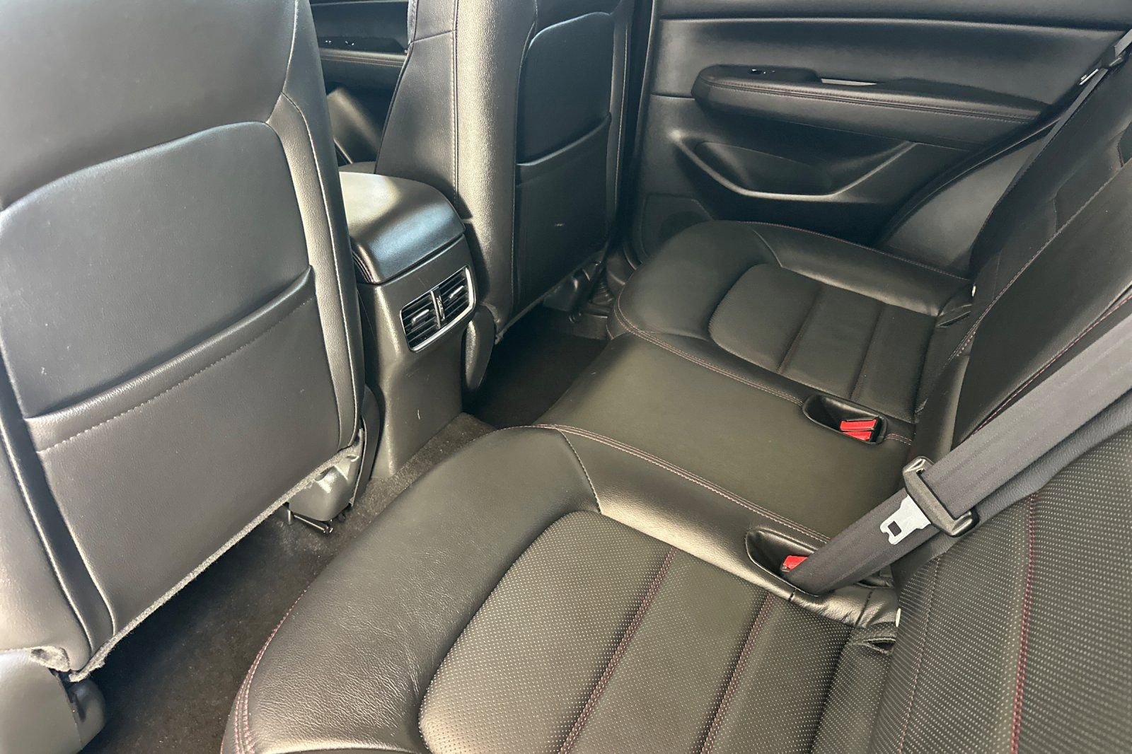 Used 2024 MAZDA CX-5 Carbon Edition image 9