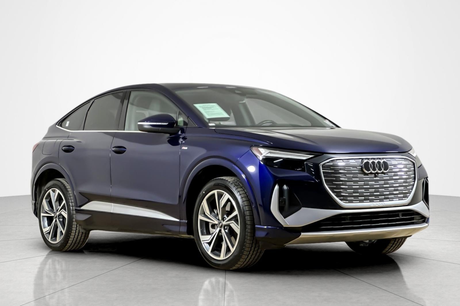 Certified 2023 Audi Q4 e-tron Premium Plus w/ Premium Plus AWD/4WD image 7