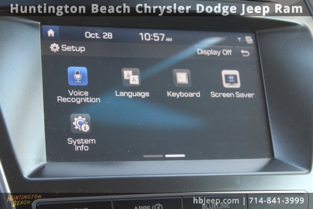 Used 2018 Hyundai Santa Fe SE image 25