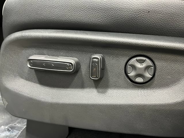 New 2026 Honda Odyssey Touring image 8