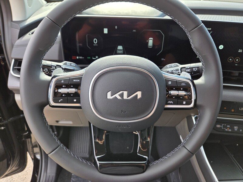 New 2026 Kia Carnival SX FWD image 12