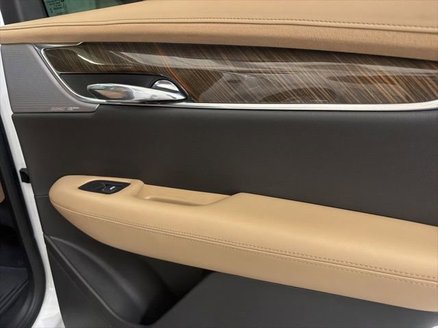 Used 2020 Cadillac XT6 Premium Luxury w/ Platinum Package FWD image 30