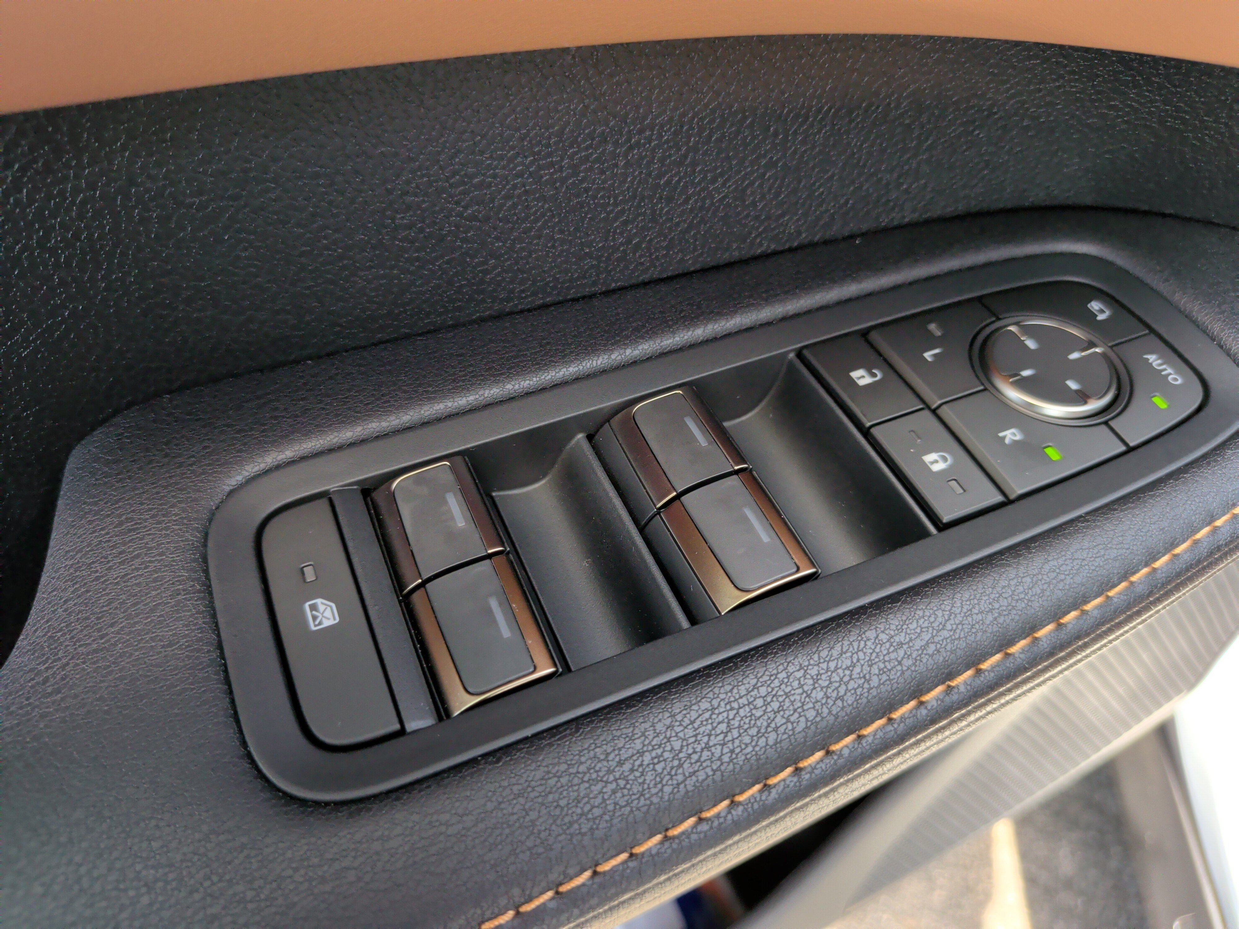 Used 2026 Lexus RX 350 w/ Convenience Package AWD/4WD image 30