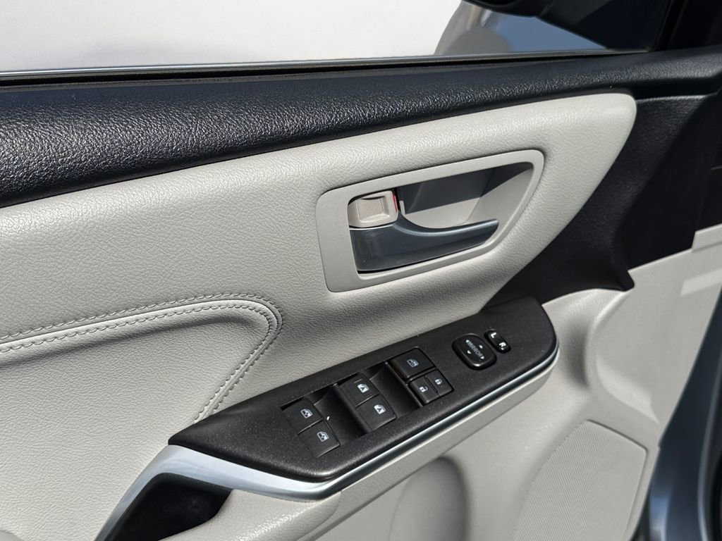 Used 2016 Toyota Camry XLE w/ Protection Package (Q2) image 13