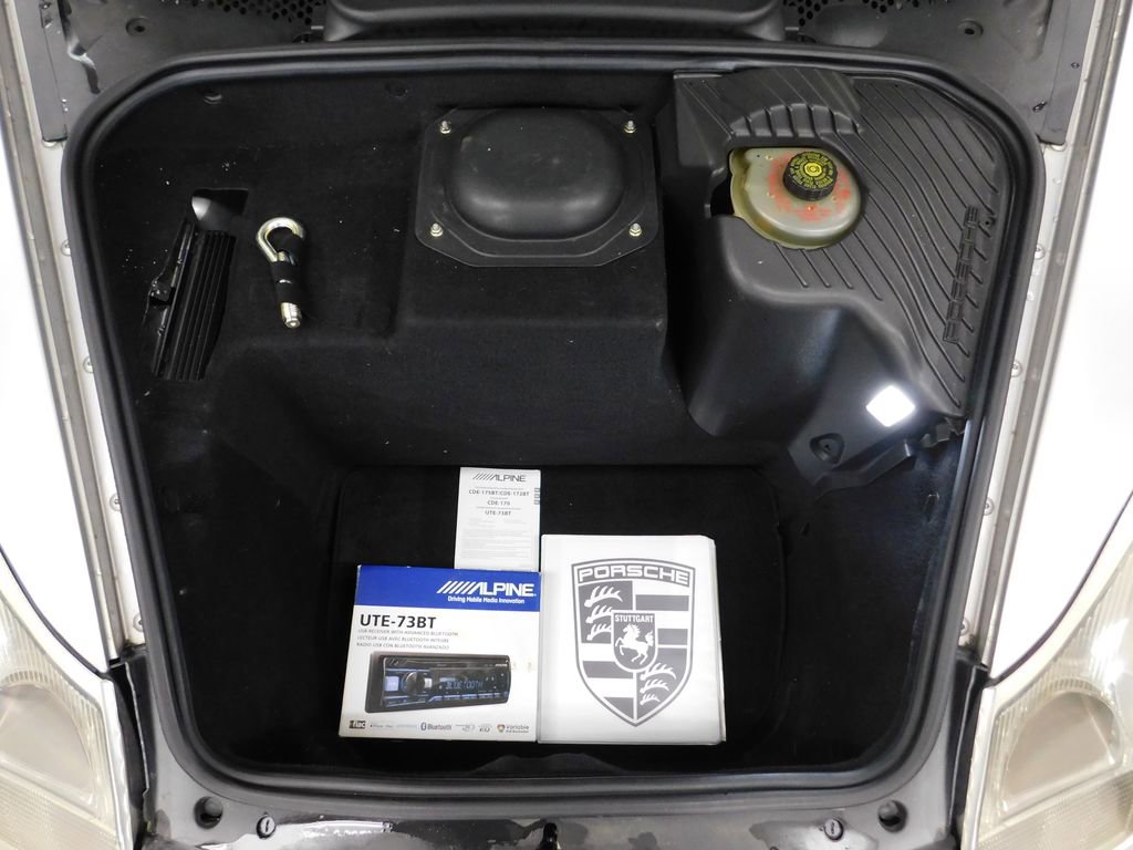 Used 2001 Porsche 911 Carrera 4 image 19