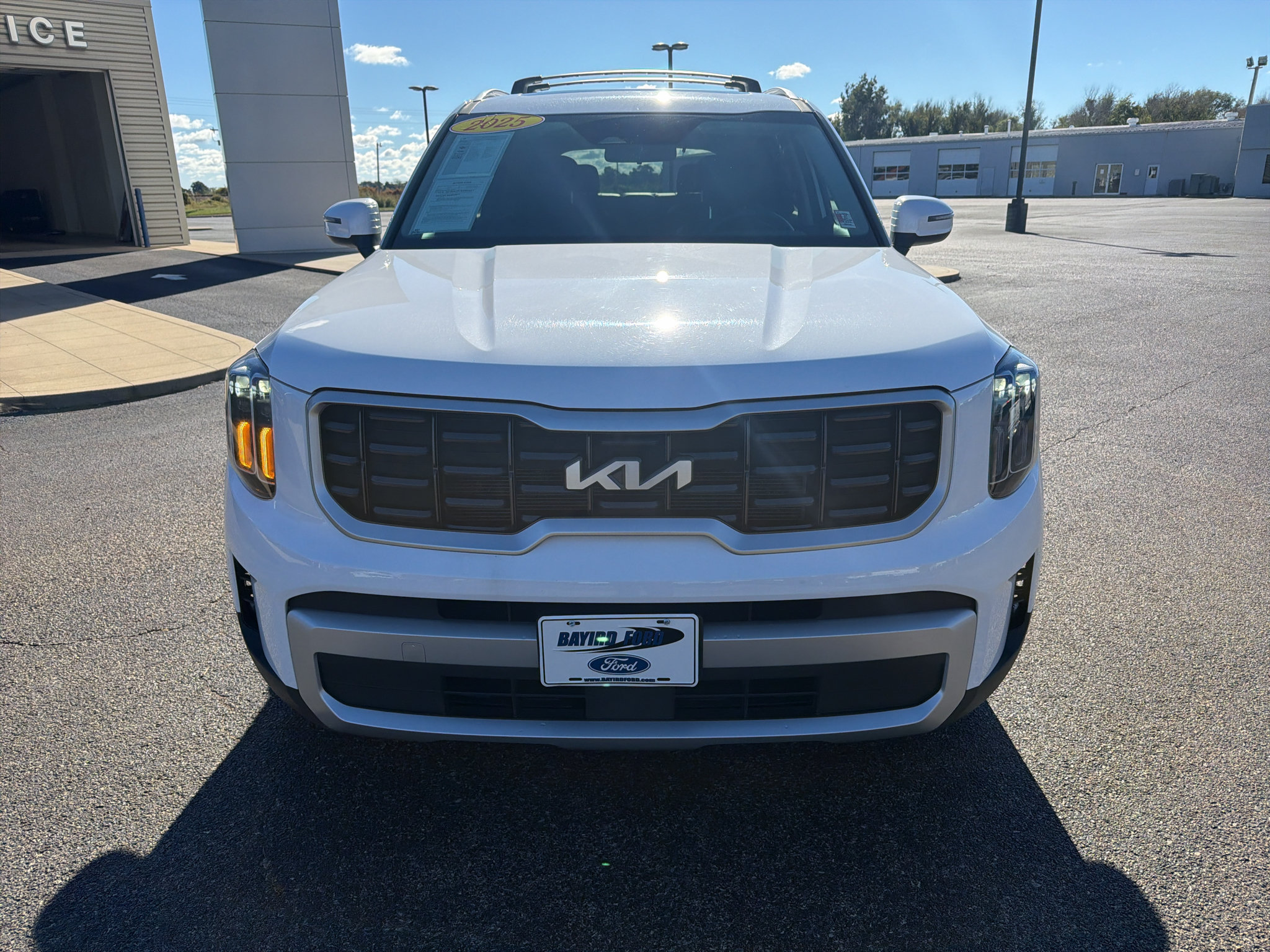 Used 2025 Kia Telluride S AWD/4WD image 3