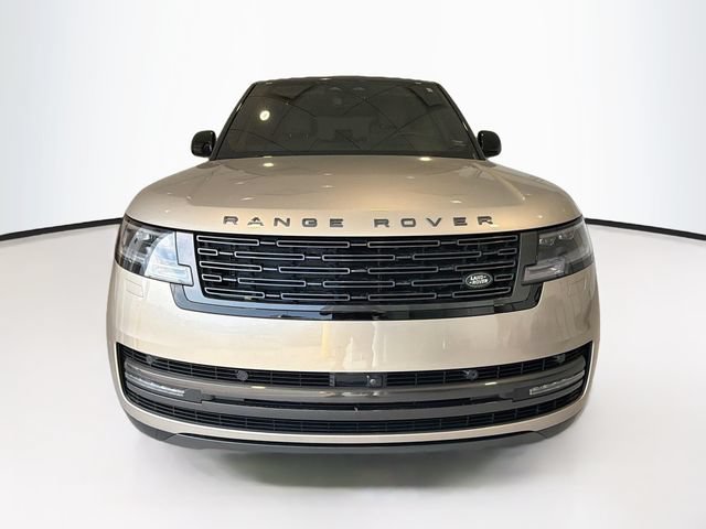 Used 2024 Land Rover Range Rover SE AWD/4WD image 2