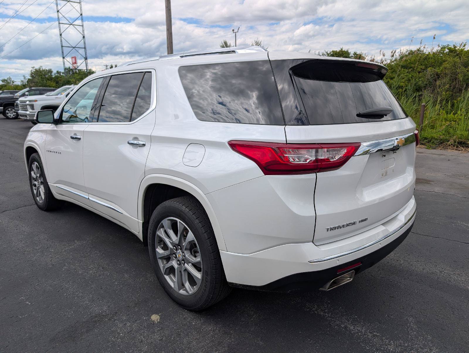 Used 2020 Chevrolet Traverse Premier AWD/4WD image 5
