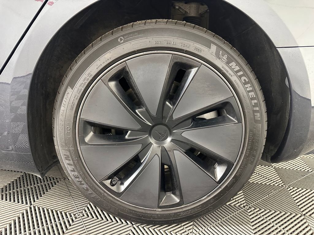 Used 2025 Tesla Model 3 Long Range AWD/4WD image 14