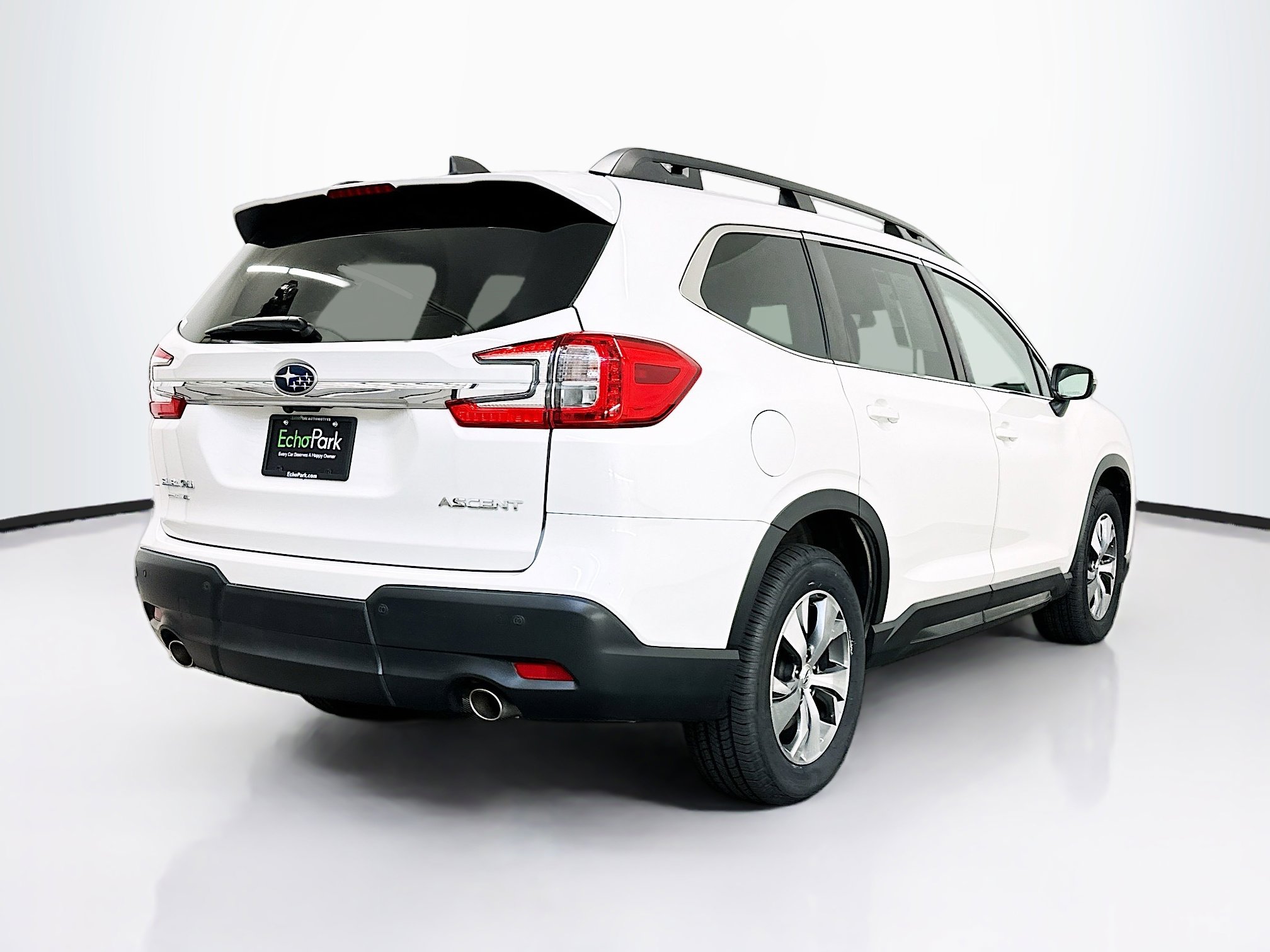 Used 2023 Subaru Ascent Premium w/ Convenience Package AWD/4WD image 9