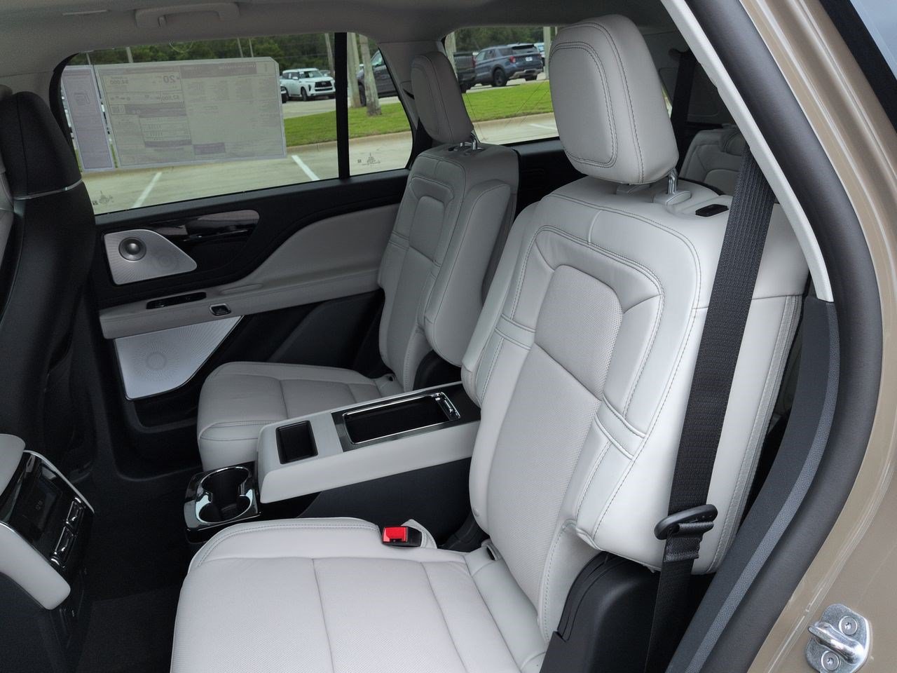 New 2026 Lincoln Aviator Reserve AWD/4WD image 14