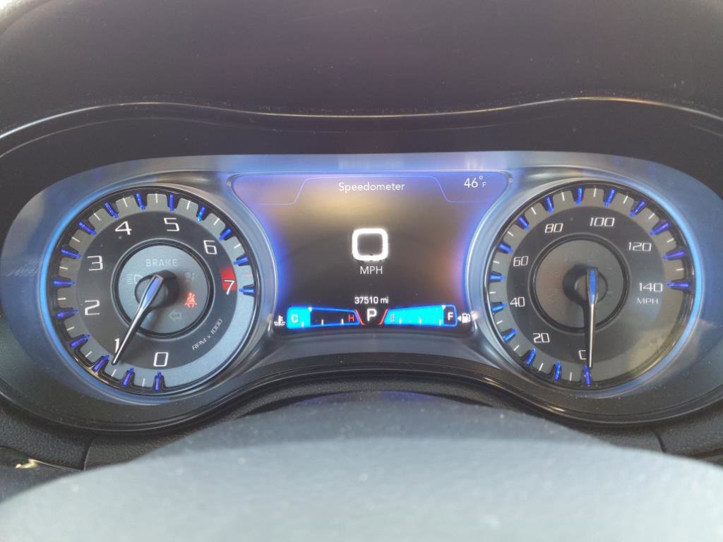 Used 2023 Chrysler 300 S image 22