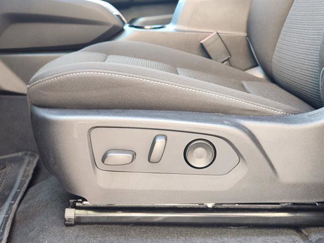 Used 2024 Chevrolet Colorado LT w/ LT Convenience Package II image 19