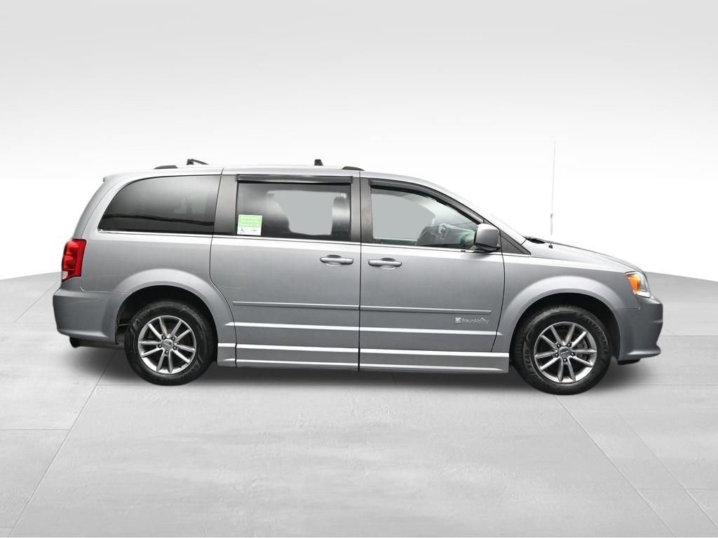 Used 2015 Dodge Grand Caravan SXT FWD image 6