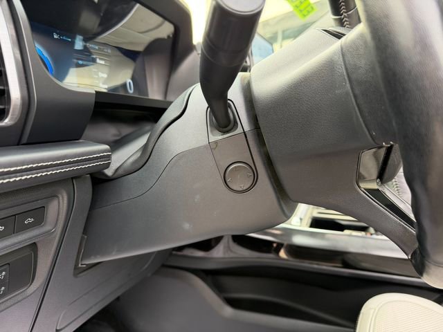 Used 2022 Ford F150 Lightning Platinum image 47