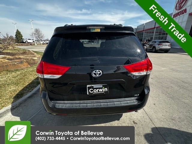 Used 2013 Toyota Sienna XLE image 5