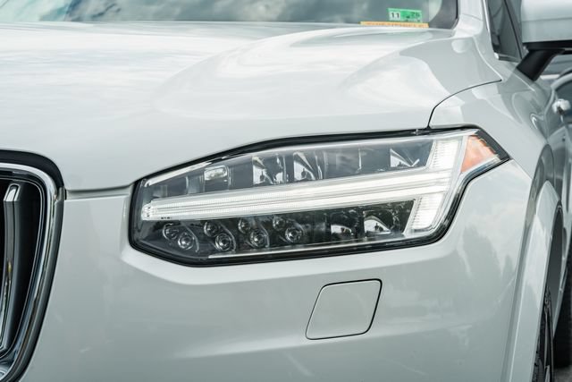 Used 2021 Volvo XC90 T6 Inscription w/ Protection Package Premier AWD/4WD image 13