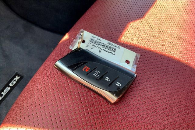 Used 2022 Lexus GX 460 Premium image 11