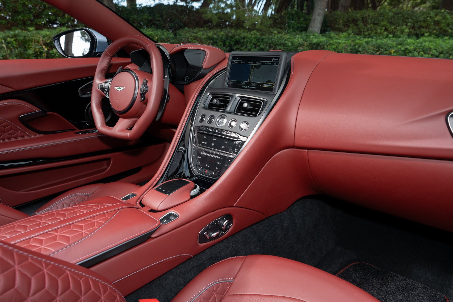 Used 2021 Aston Martin DBS Superleggera Volante image 17