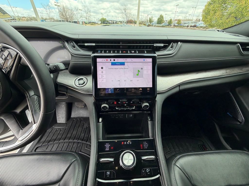 Used 2022 Jeep Grand Cherokee Overland AWD/4WD image 22