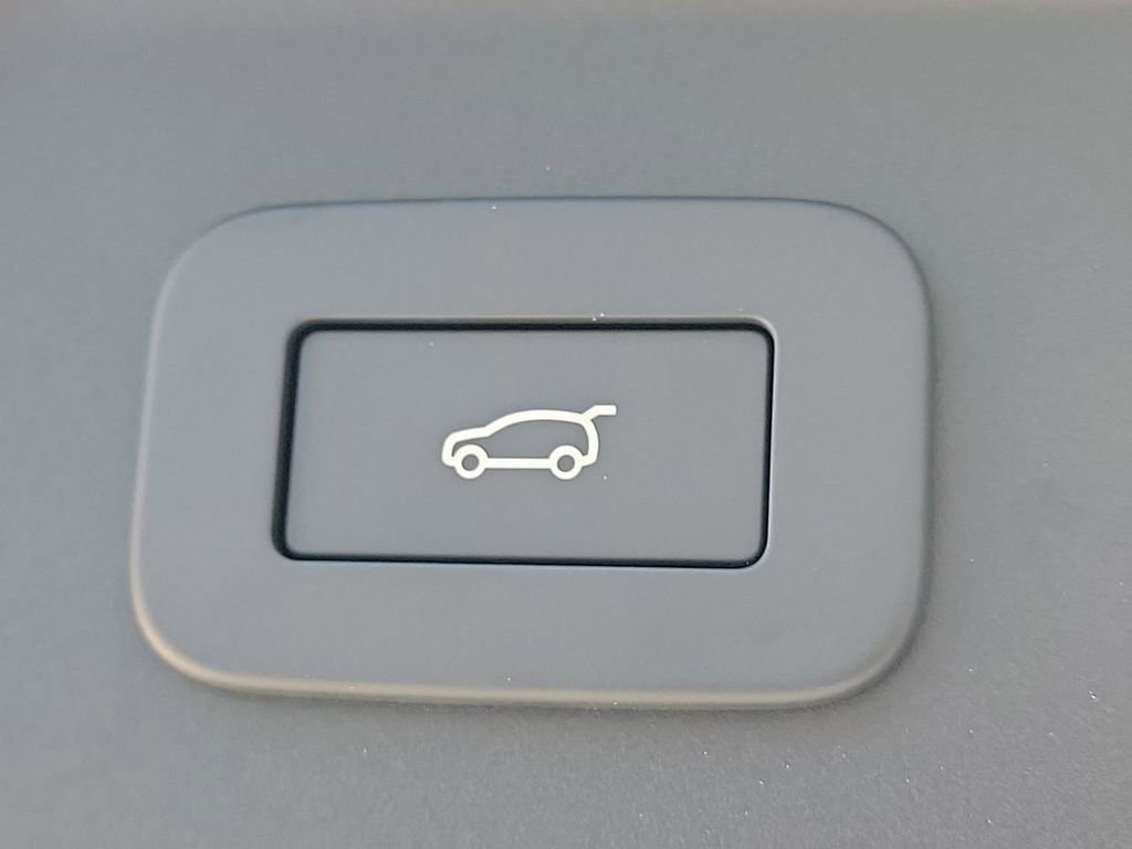 New 2026 Land Rover Range Rover Velar Dynamic SE AWD/4WD image 12