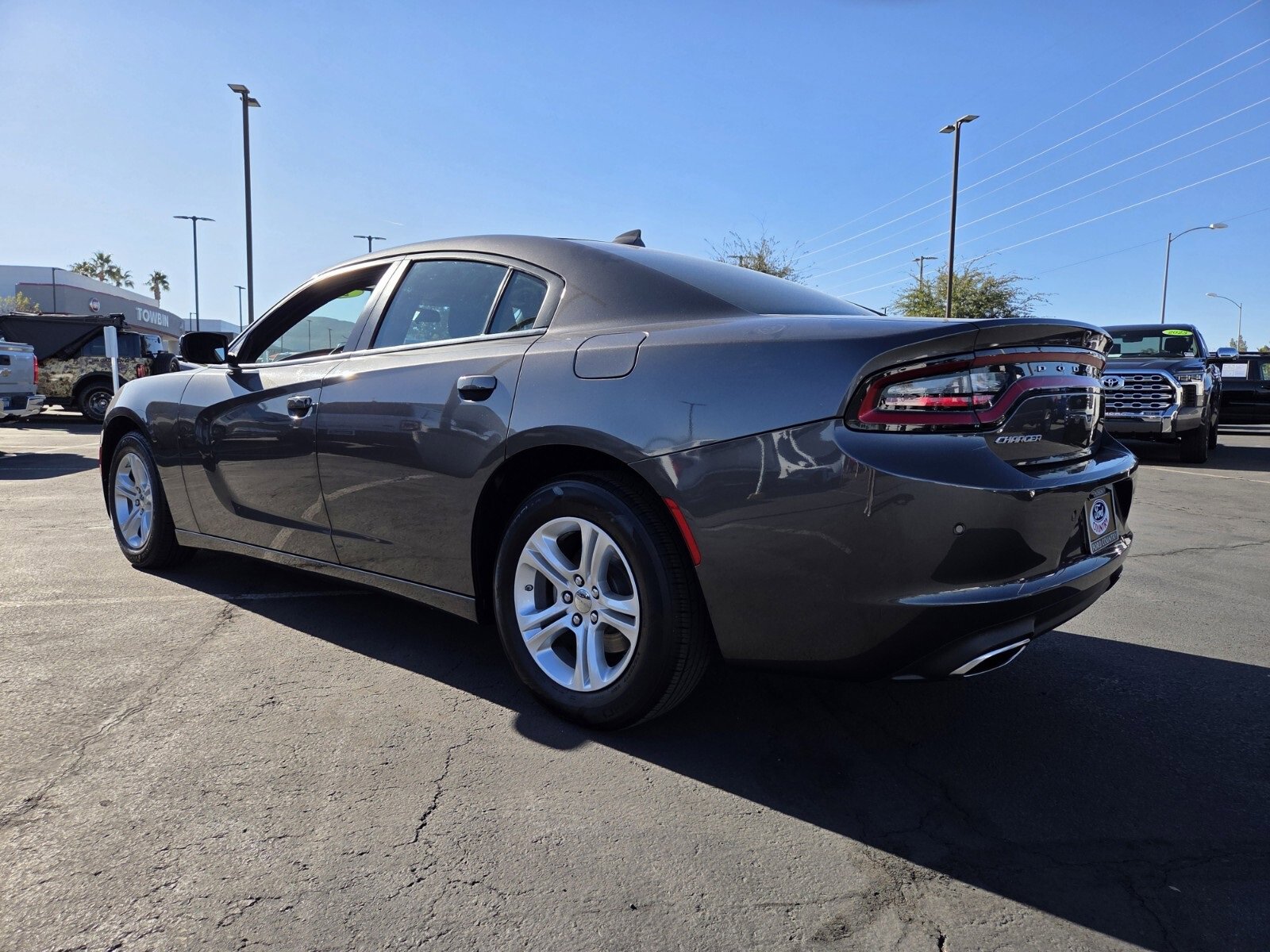 Used 2023 Dodge Charger SXT image 4