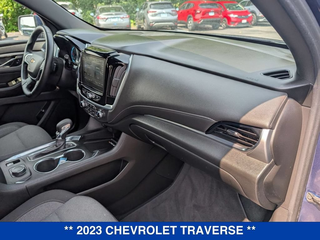 Certified 2023 Chevrolet Traverse LT AWD/4WD image 32