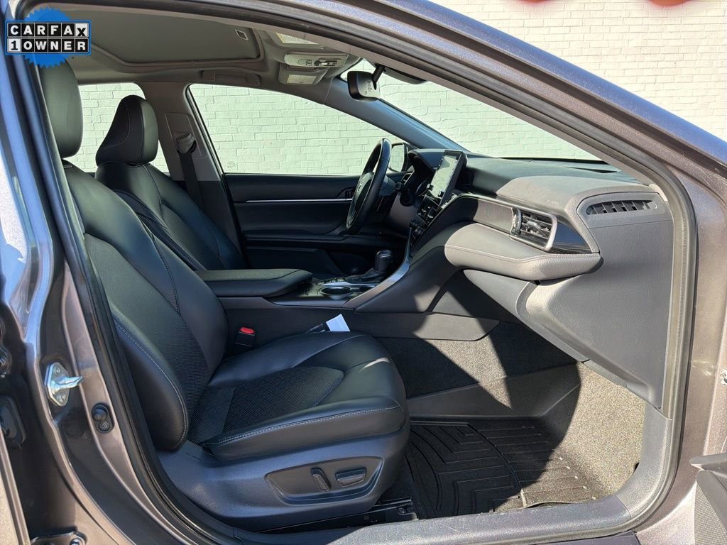 Used 2023 Toyota Camry XSE image 13
