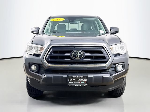 Used 2021 Toyota Tacoma SR5 AWD/4WD image 2