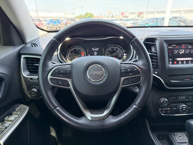 Used 2019 Jeep Cherokee Latitude Plus FWD image 10