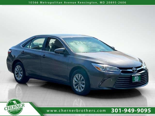 Used 2016 Toyota Camry LE FWD image 1
