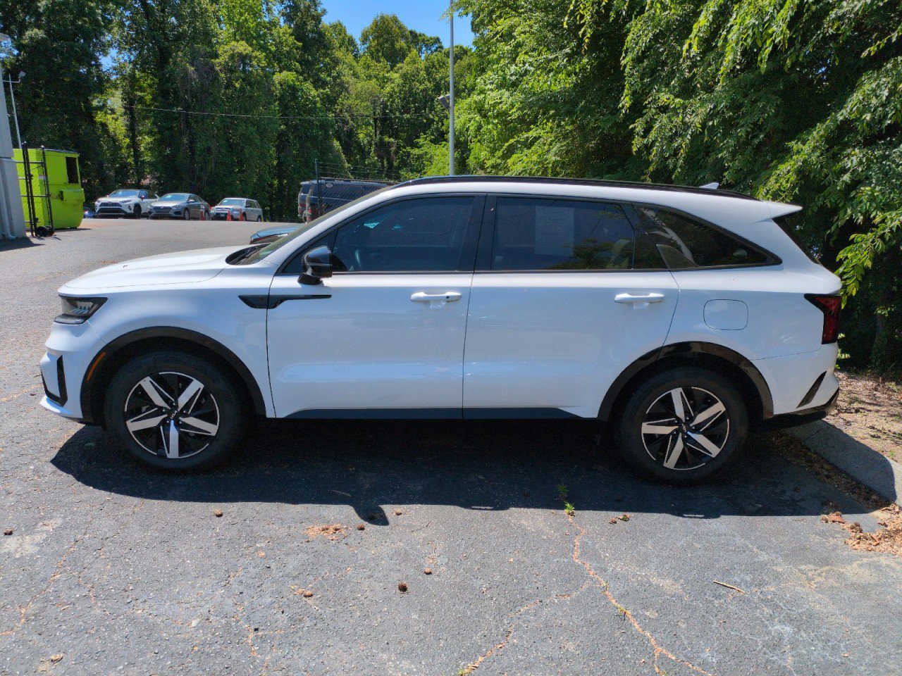 Used 2023 Kia Sorento S w/ Panoramic Sunroof Package FWD image 3