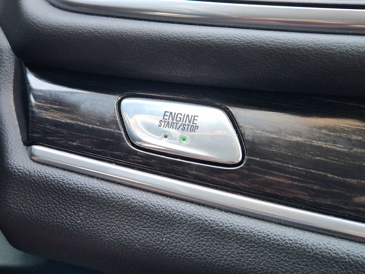 Used 2019 Buick Enclave Avenir w/ Avenir Technology Package FWD image 42