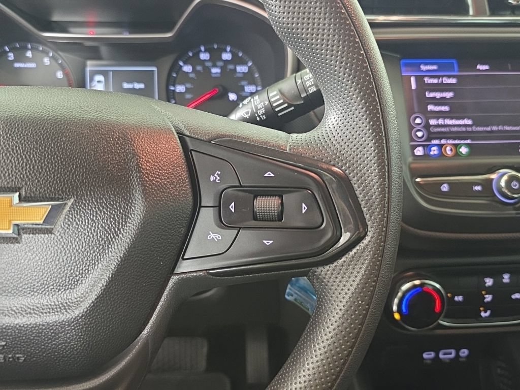 Certified 2023 Chevrolet TrailBlazer LS FWD image 25