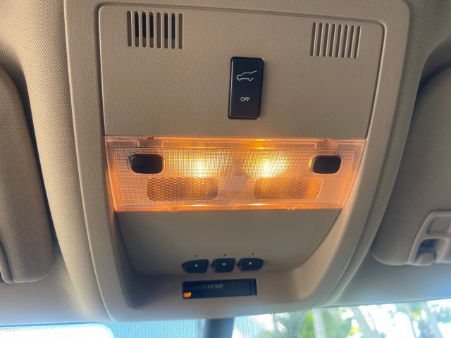 Used 2013 Cadillac Escalade 2WD image 72