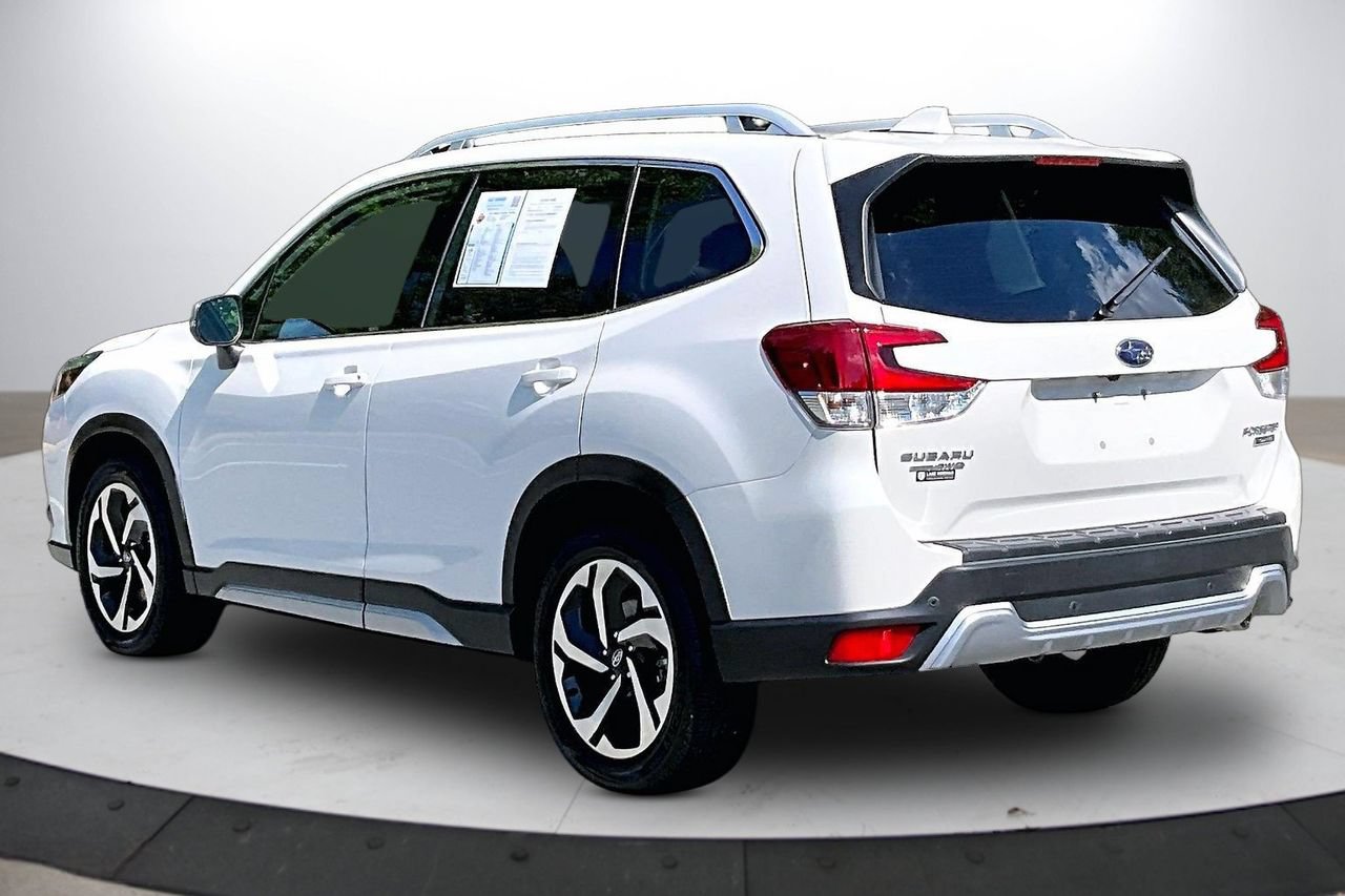 Used 2022 Subaru Forester Touring AWD/4WD image 7