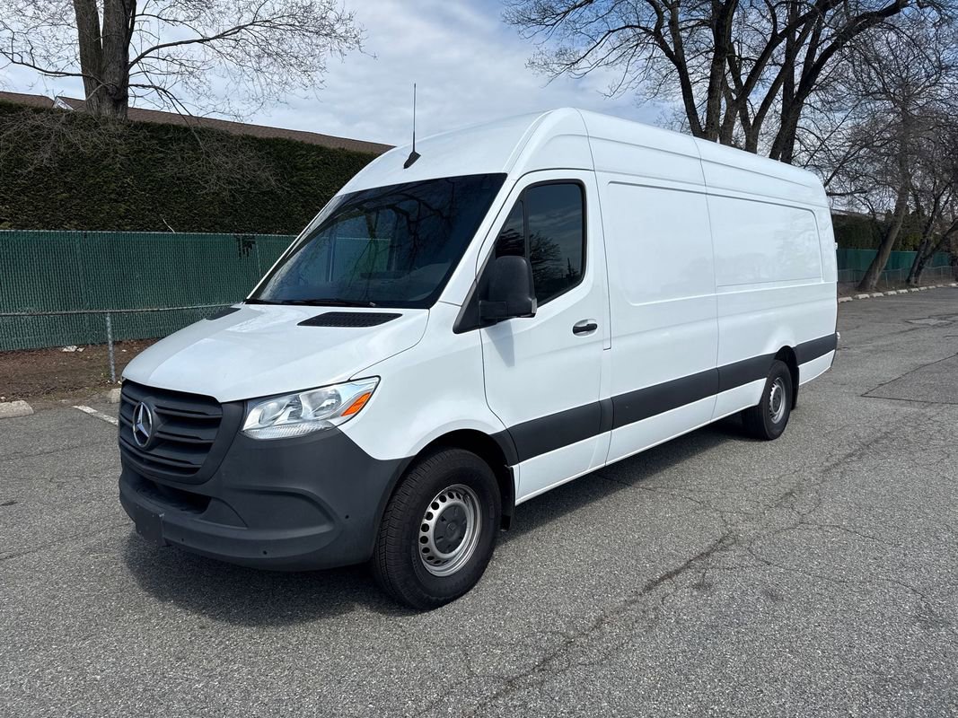 Used 2023 Mercedes-Benz Sprinter 2500 image 1