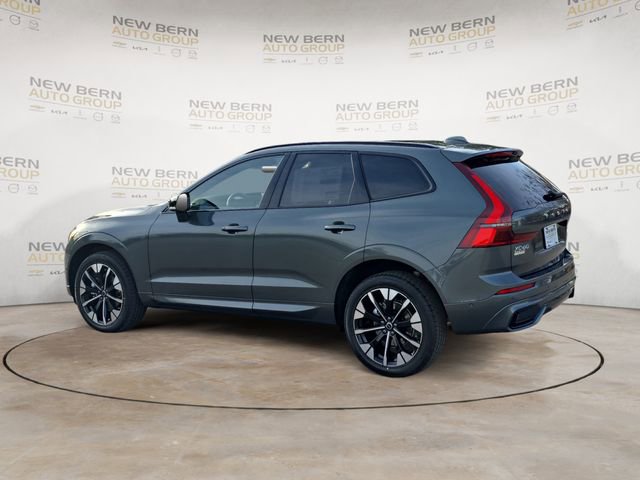 New 2026 Volvo XC60 B5 Plus AWD/4WD image 3