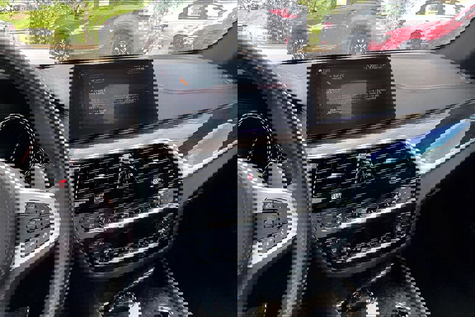 Used 2018 BMW M550i xDrive image 7