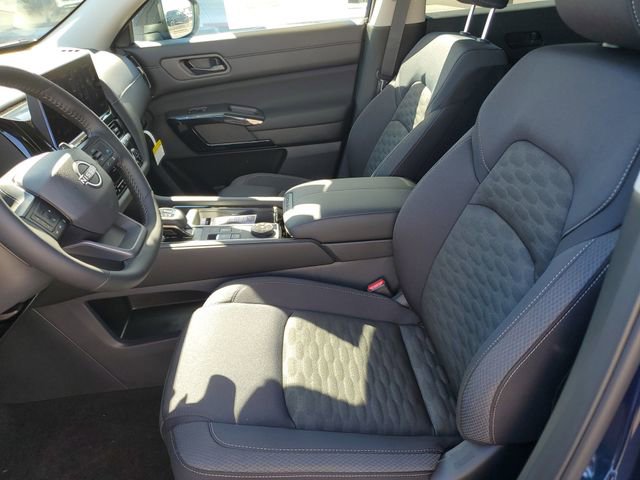 New 2026 Nissan Pathfinder SV image 18