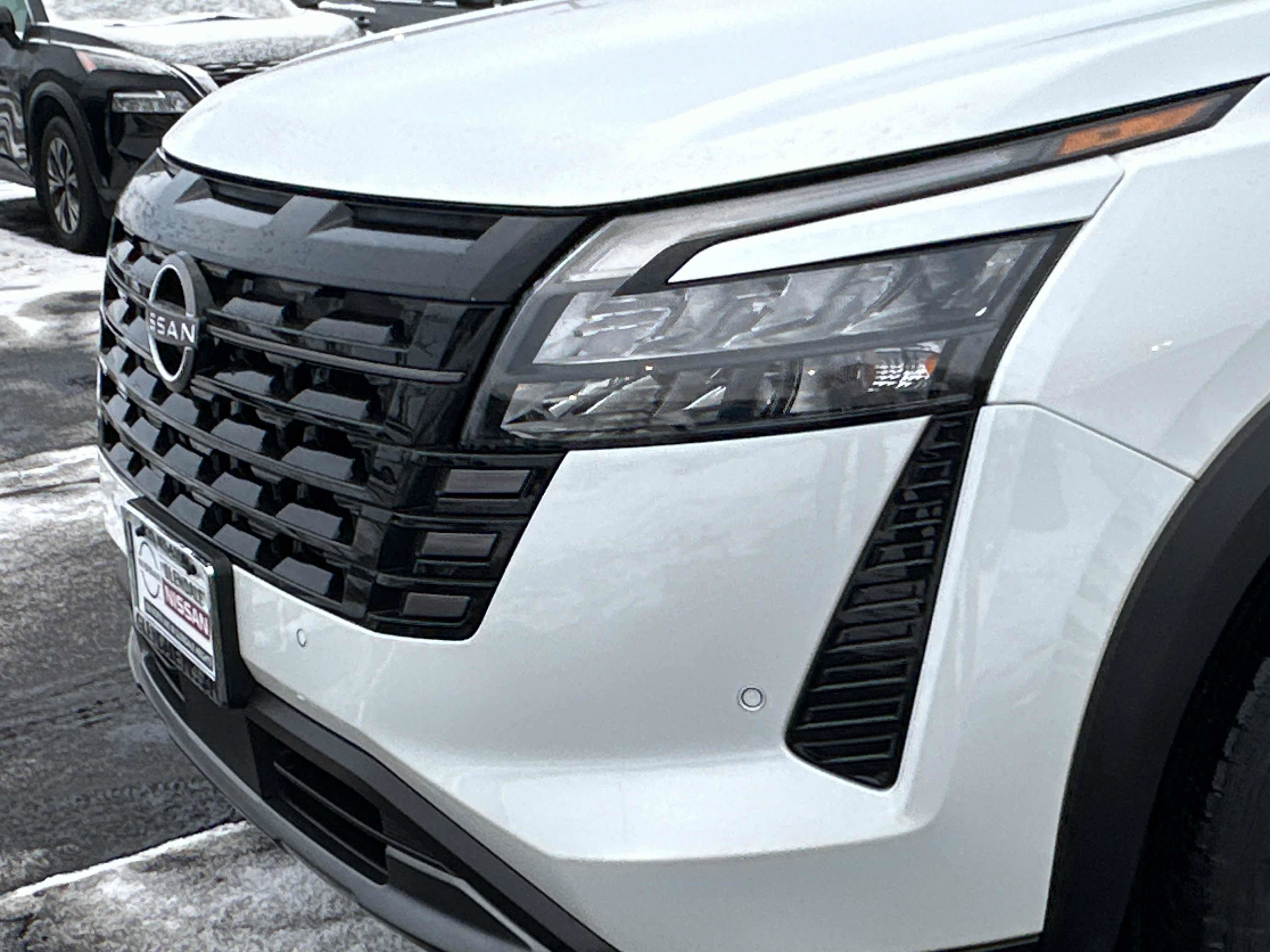 New 2026 Nissan Pathfinder SL w/ SL Premium Package image 8