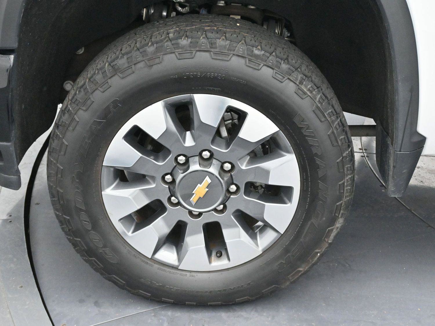 Used 2024 Chevrolet Silverado 2500 Custom w/ Custom Value Package image 32