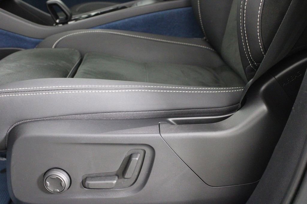 Used 2023 Volvo C40 P8 Recharge Plus image 19