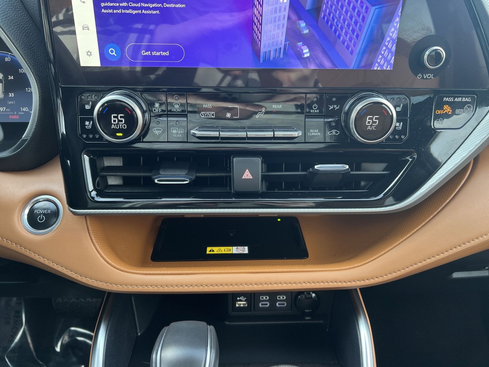 Used 2024 Toyota Highlander Platinum image 20