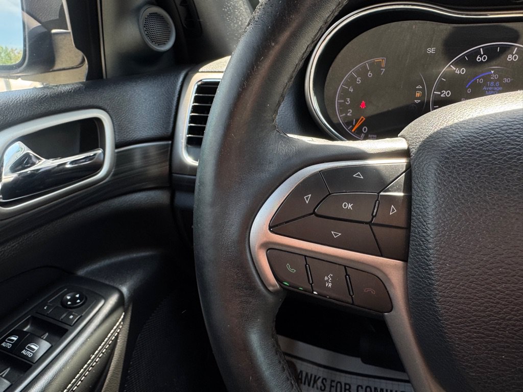 Used 2019 Jeep Grand Cherokee Altitude AWD/4WD image 15