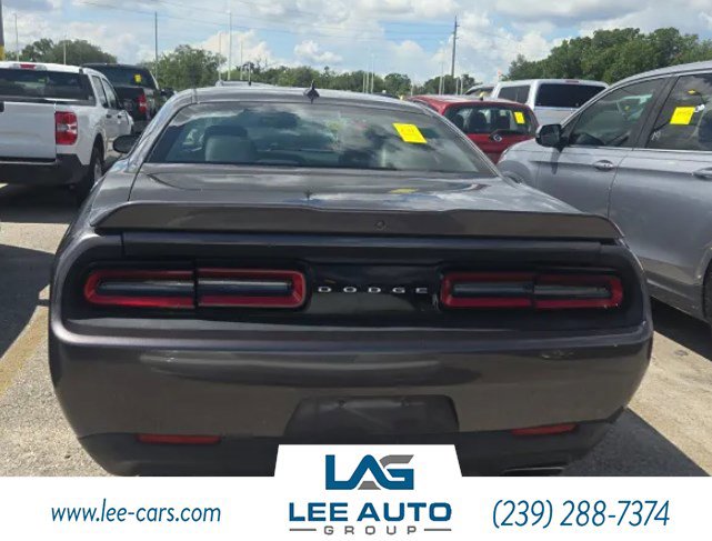 Used 2015 Dodge Challenger R/T Plus RWD image 4