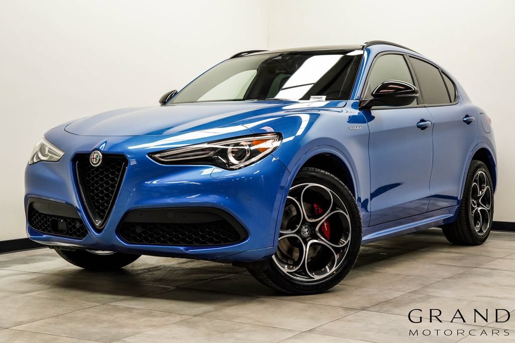 Used 2023 Alfa Romeo Stelvio Veloce AWD/4WD image 1